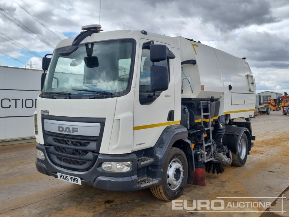 2015 DAF LF55.220 - Road sweeper: picture 1 2015 DAF LF55.220 - Road sweeper: picture 1