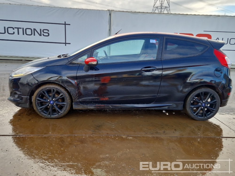 2015 Ford Fiesta - Car: picture 2 2015 Ford Fiesta - Car: picture 2