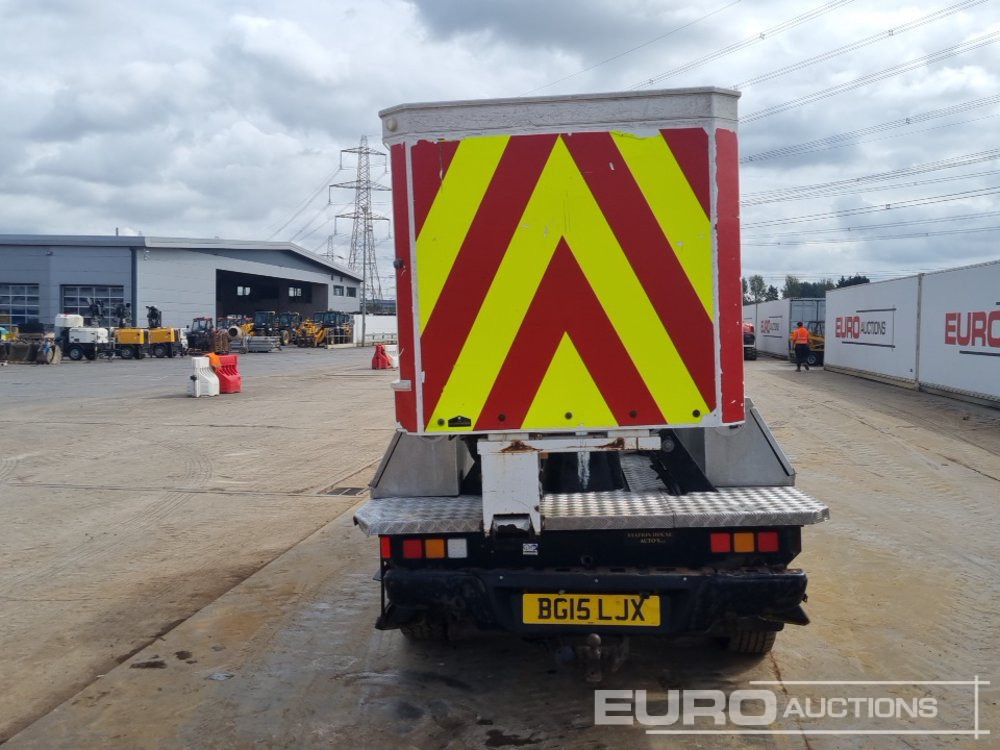 2015 Isuzu D-Max - People carrier: picture 4 2015 Isuzu D-Max - People carrier: picture 4