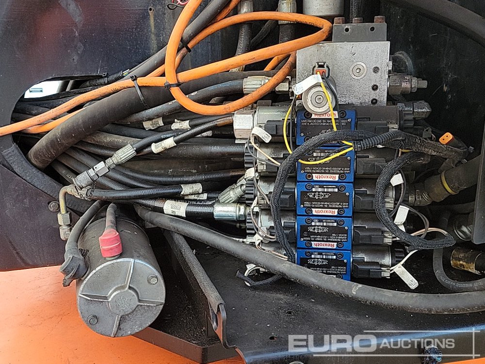 Aerial platform 2015 JLG 600AJ: picture 38