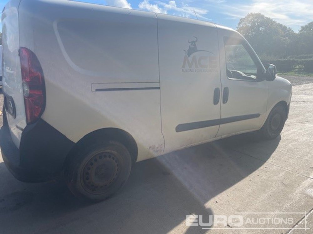 2015 Vauxhall Combo CDTI - Small van, Crew cab van: picture 4 2015 Vauxhall Combo CDTI - Small van, Crew cab van: picture 4