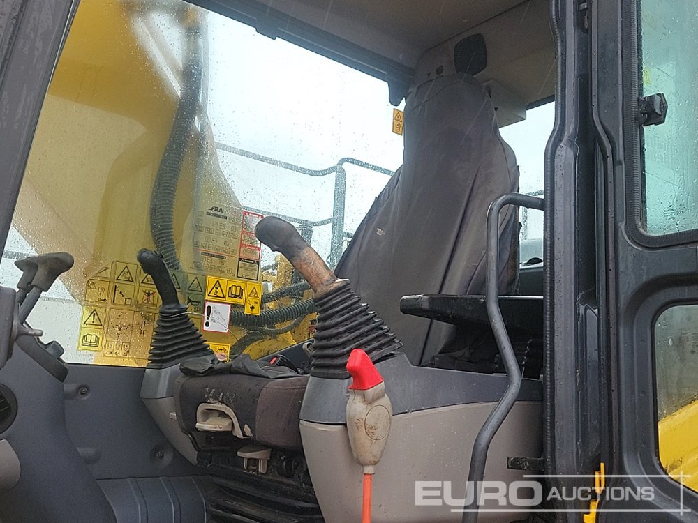 Crawler excavator 2017 Komatsu PC210LC-10: picture 43