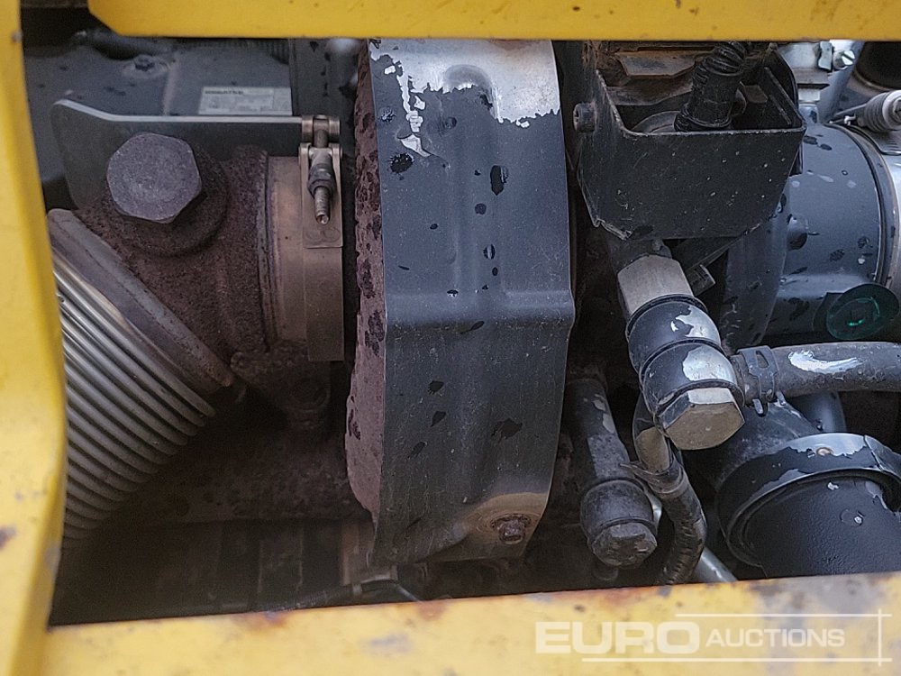 Crawler excavator 2017 Komatsu PC210LC-10: picture 34