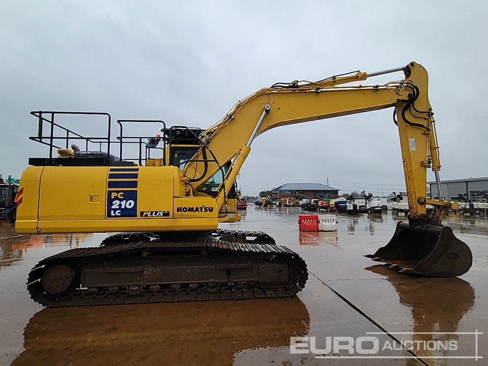Crawler excavator 2017 Komatsu PC210LC-10: picture 6