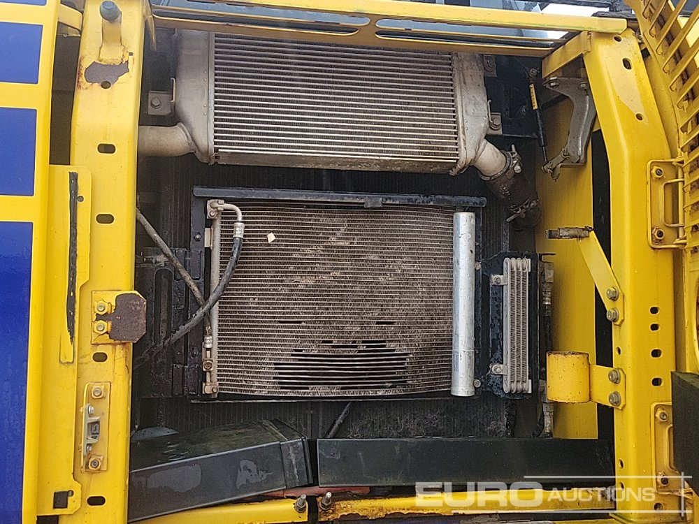 Crawler excavator 2017 Komatsu PC210LC-10: picture 40