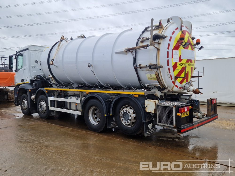 2017 Mercedes Arocs 3240 - Tanker truck: picture 3 2017 Mercedes Arocs 3240 - Tanker truck: picture 3
