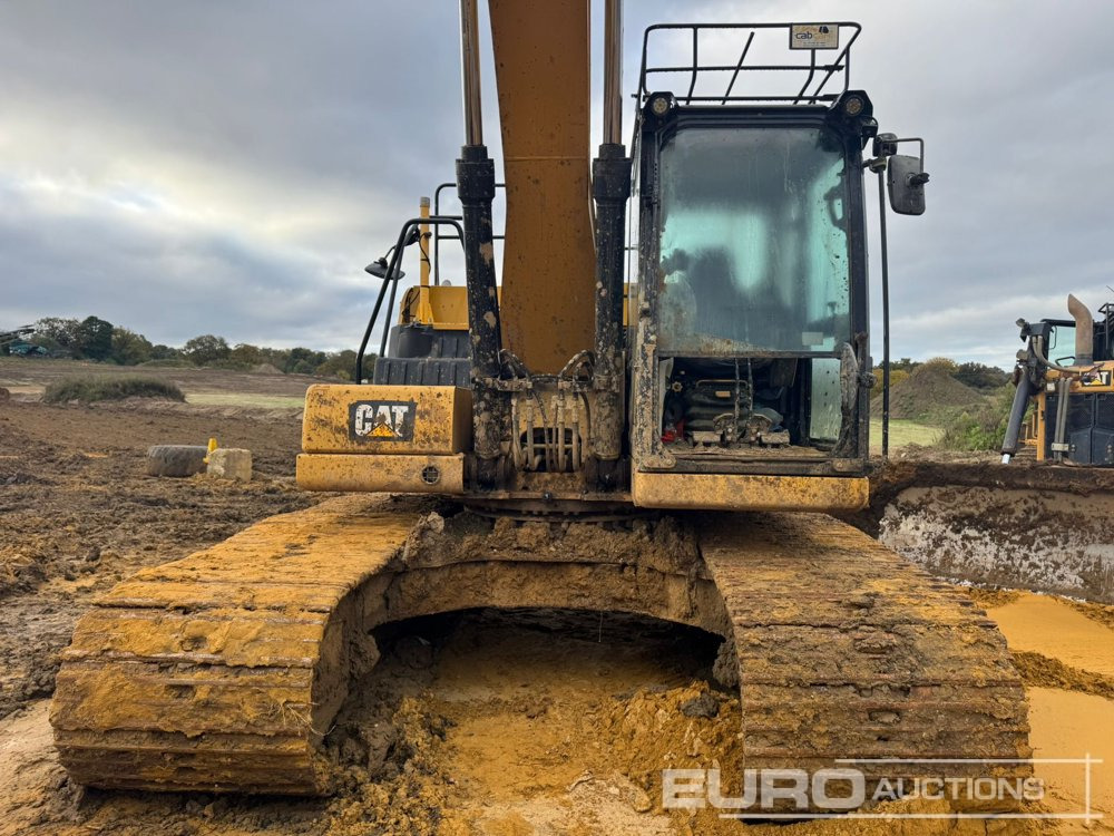 2018 CAT 323 - Crawler excavator: picture 1 2018 CAT 323 - Crawler excavator: picture 1