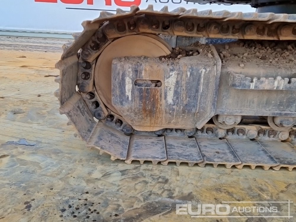 Crawler excavator 2019 Hitachi ZX135US-6: picture 10