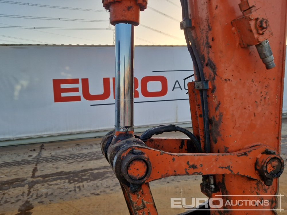 Crawler excavator 2019 Hitachi ZX135US-6: picture 23