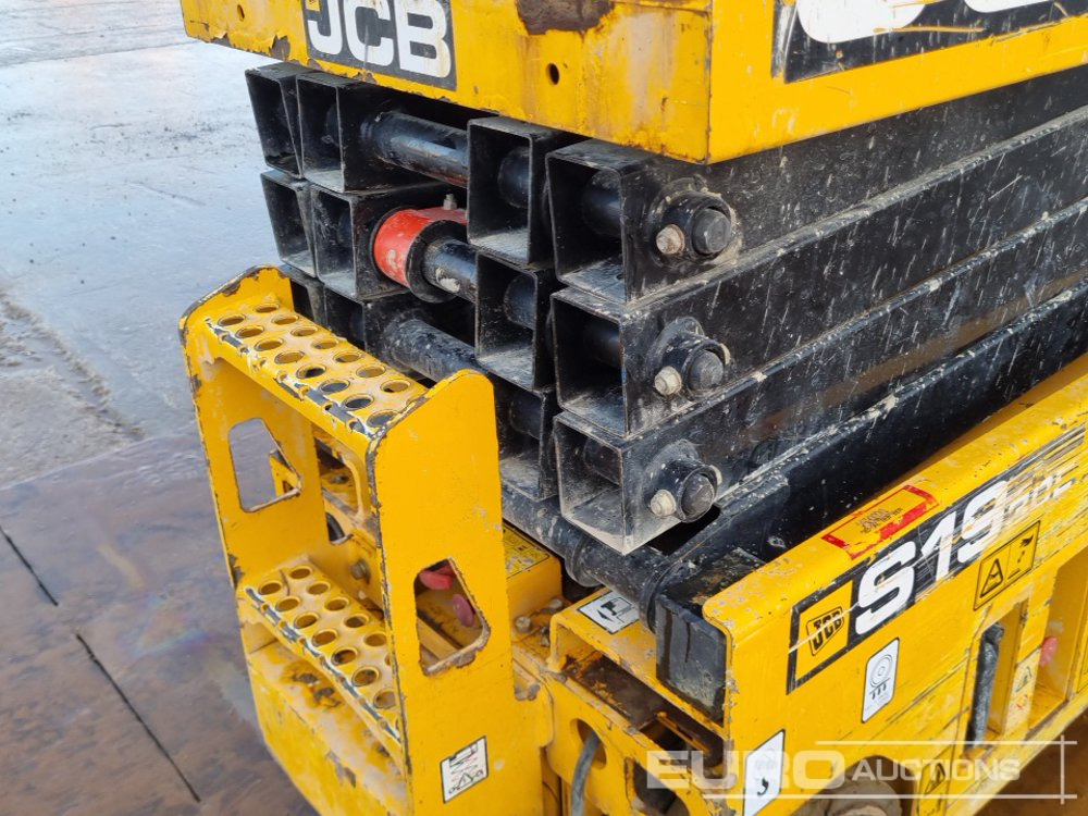 Aerial platform 2019 JCB S1930E: picture 13
