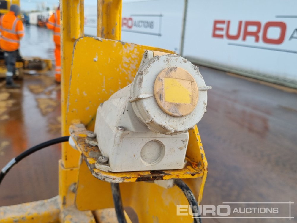 Aerial platform 2019 JCB S1930E: picture 23