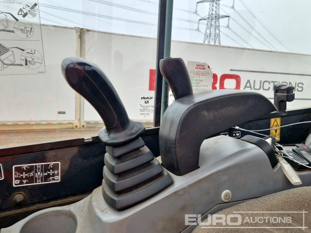 Mini excavator 2019 Kubota U27-4: picture 30