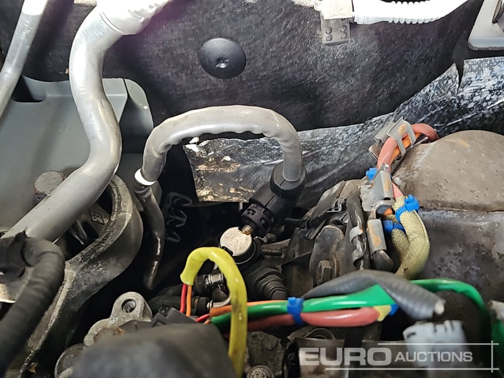 Small van 2019 Renault Traffic Business +: picture 19