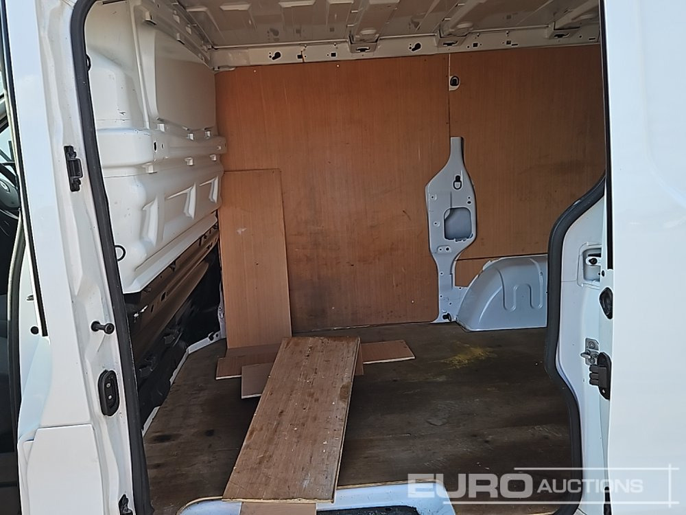 Small van 2019 Renault Traffic Business +: picture 13