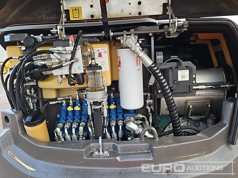 Mini excavator 2019 Volvo ECR50D: picture 27