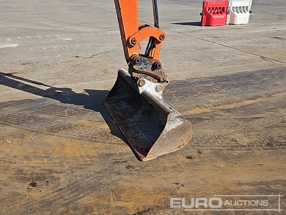 Mini excavator 2021 Hitachi ZX33U-6 CLR: picture 15