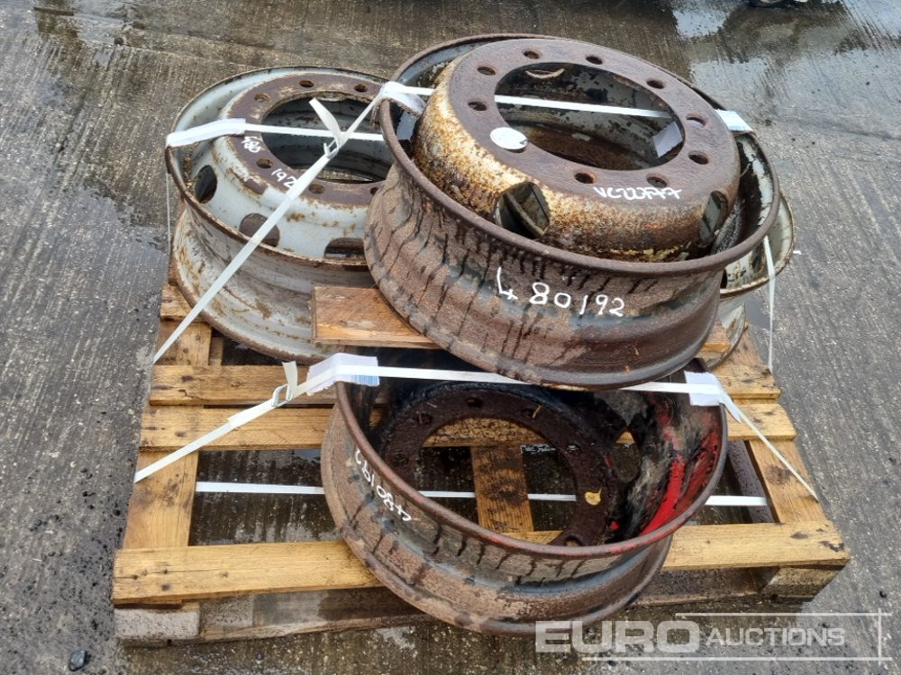 22" Rim (4 of) - Tire: picture 4 22" Rim (4 of) - Tire: picture 4