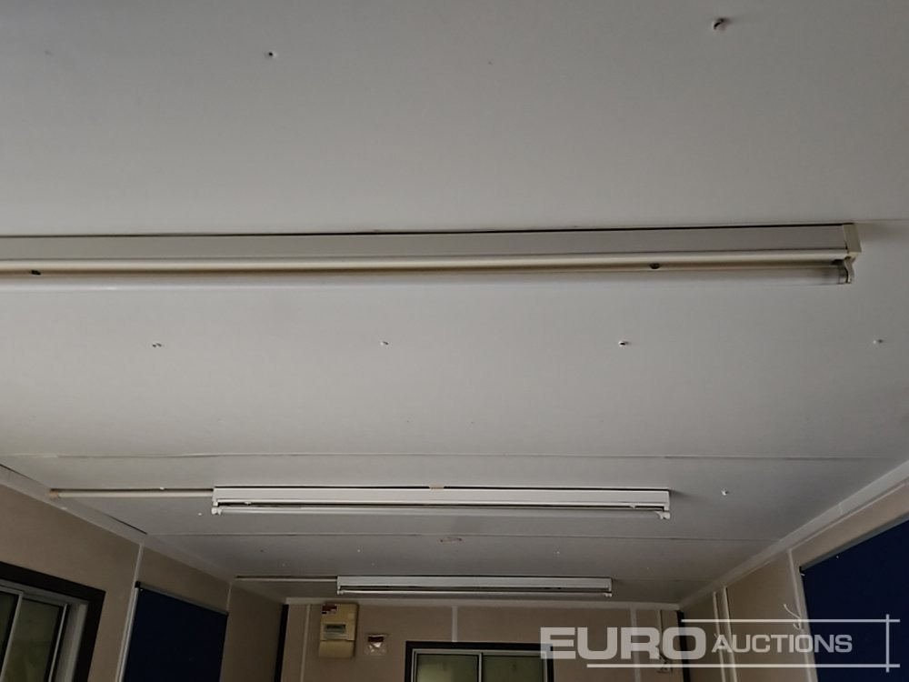 Shipping container 30' x 9' Containerised Office (Cannot Be Reconsigned): picture 22