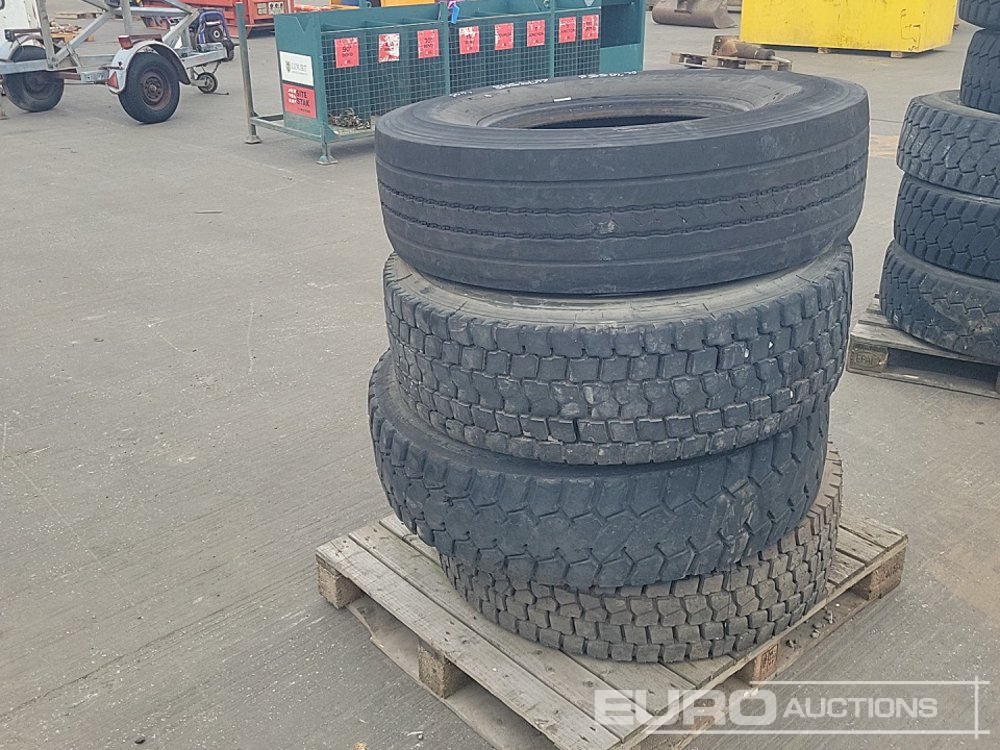 315/80-22.5 Tyre (2 of), 315/70-22.5 Tyre (2 of) - Tire: picture 2 315/80-22.5 Tyre (2 of), 315/70-22.5 Tyre (2 of) - Tire: picture 2
