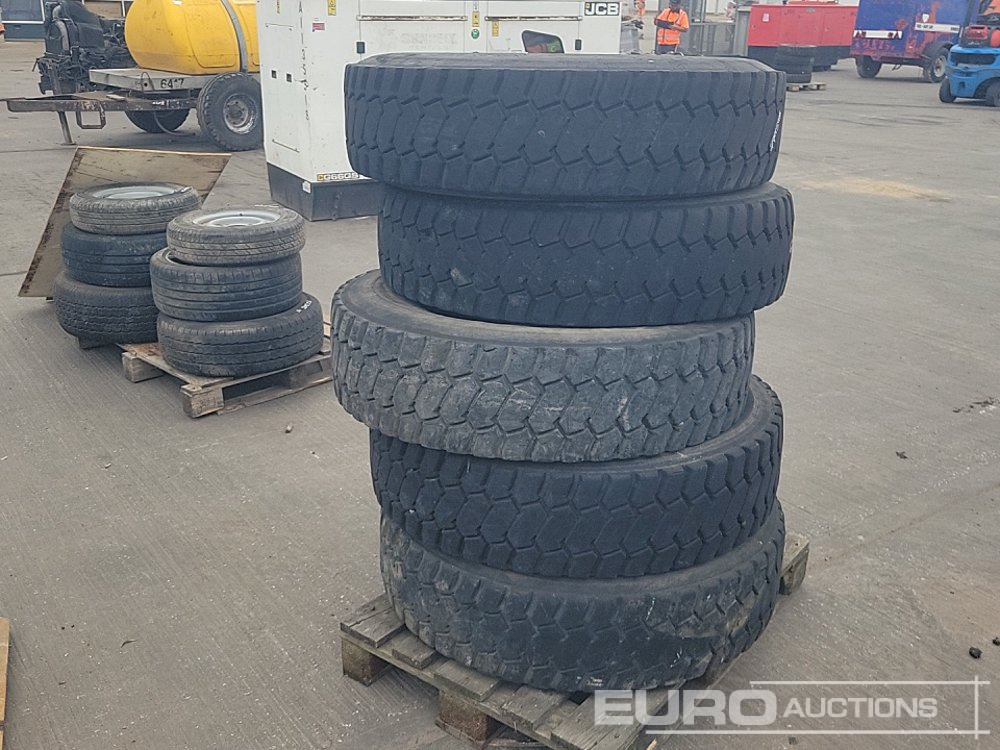 315/80-22.5 Tyre (5 of) - Tire: picture 3 315/80-22.5 Tyre (5 of) - Tire: picture 3