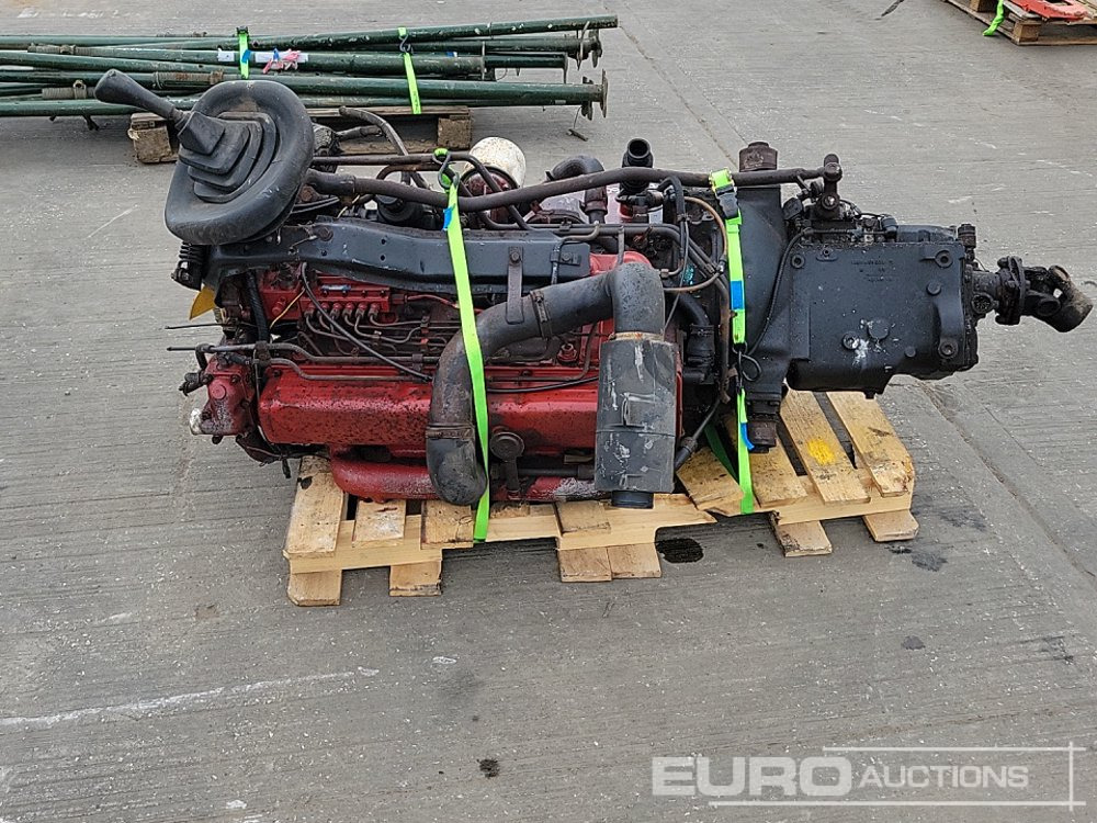 6 Cylinder Engine, Gearbox - Engine: picture 2 6 Cylinder Engine, Gearbox - Engine: picture 2
