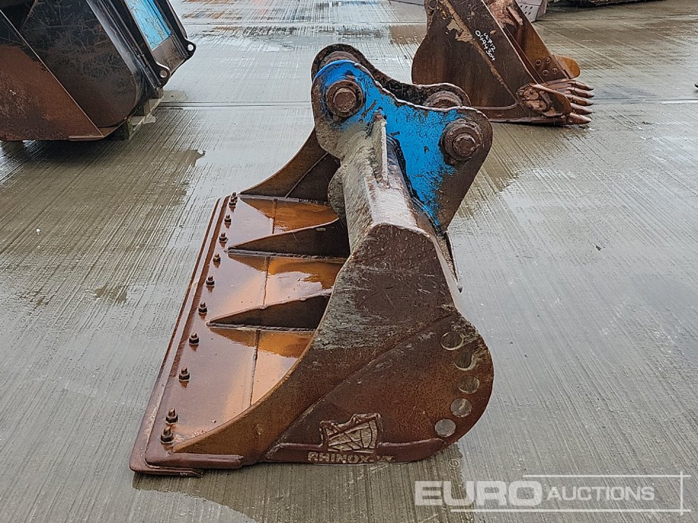 74" Ditching Bucket 65mm Pin to suit 13 Ton Excavator - Bucket: picture 2 74" Ditching Bucket 65mm Pin to suit 13 Ton Excavator - Bucket: picture 2