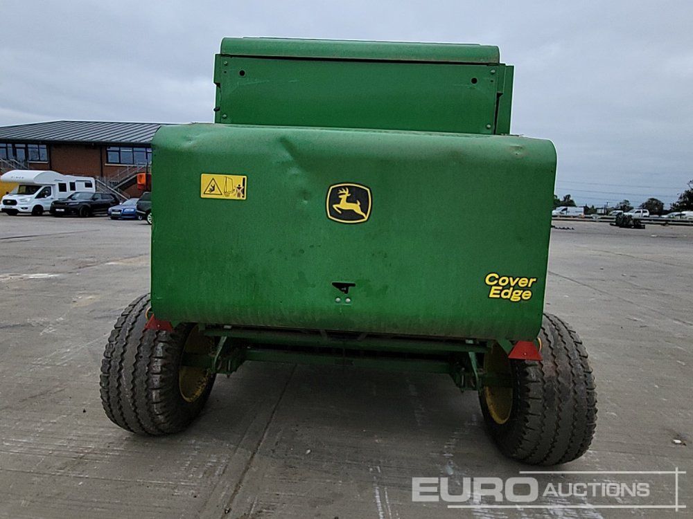 John Deere 842 - Agricultural machinery: picture 4 John Deere 842 - Agricultural machinery: picture 4