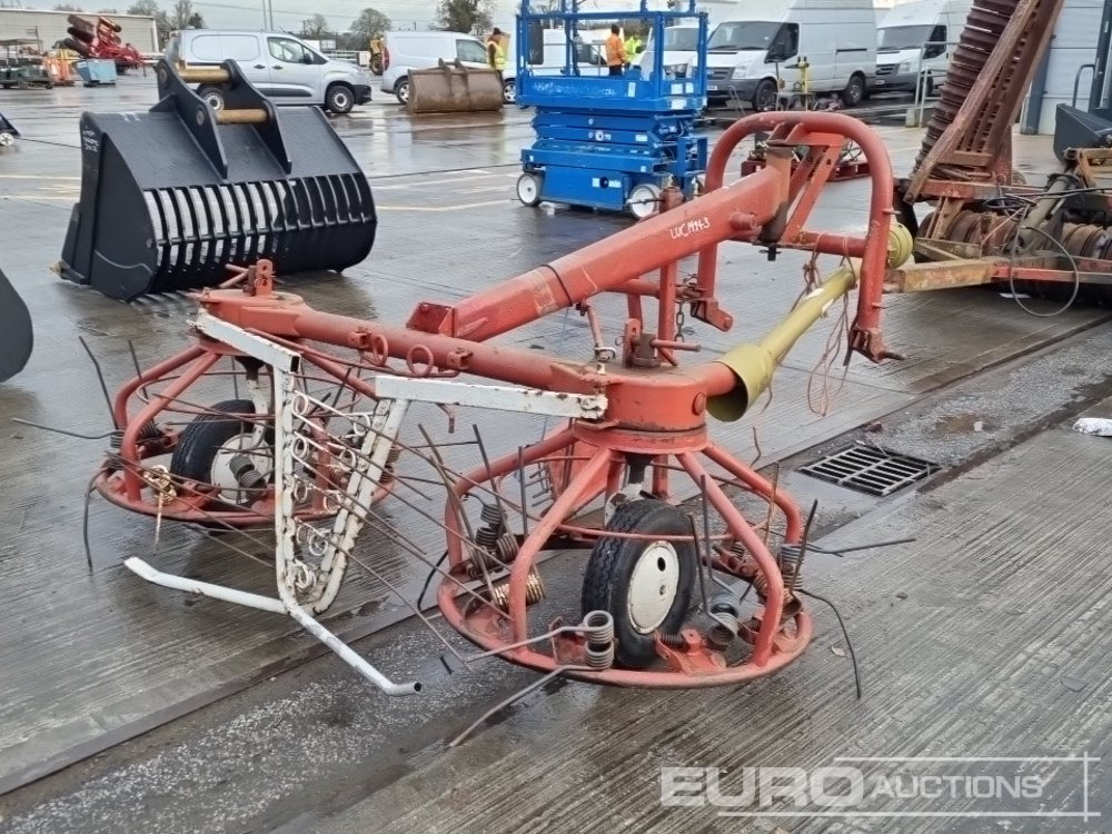 PTO Driven Hay Tedder to suit 3 Point Linkage - Agricultural machinery: picture 5 PTO Driven Hay Tedder to suit 3 Point Linkage - Agricultural machinery: picture 5