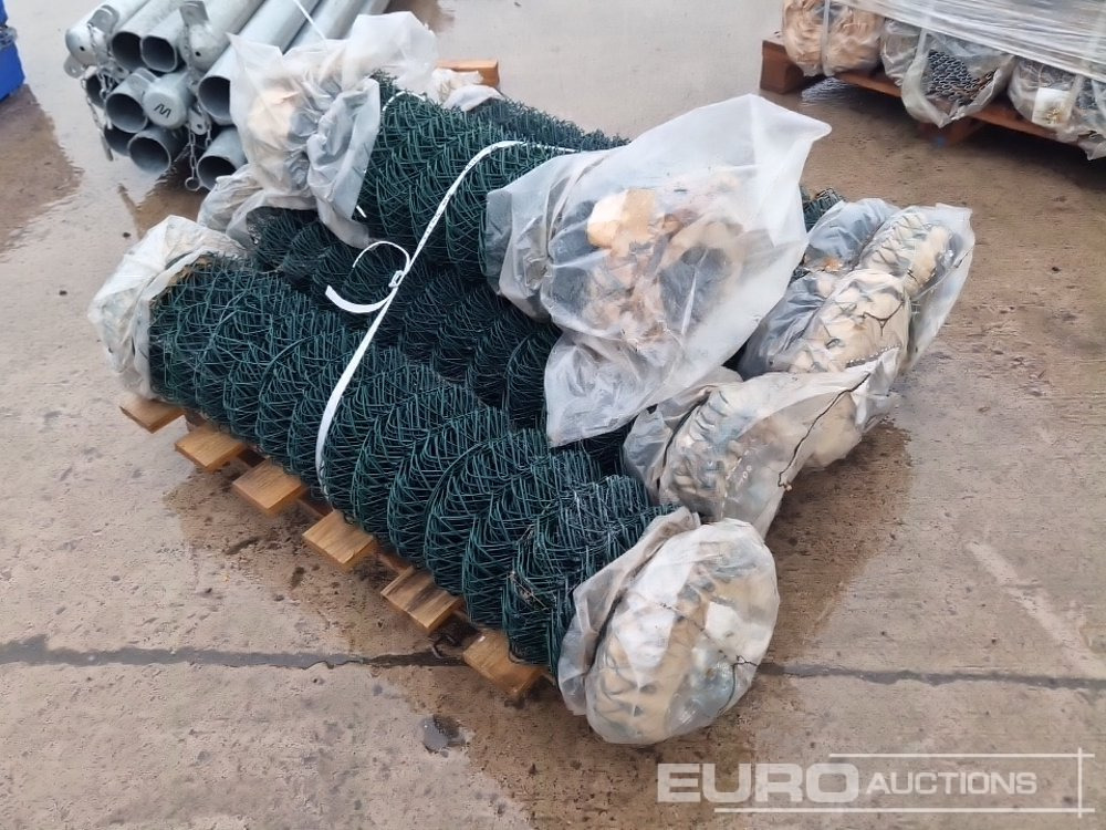 Unused 4' & 3' PVC Coated Chainl Link (4 Rolls) - Agricultural machinery: picture 2 Unused 4' & 3' PVC Coated Chainl Link (4 Rolls) - Agricultural machinery: picture 2