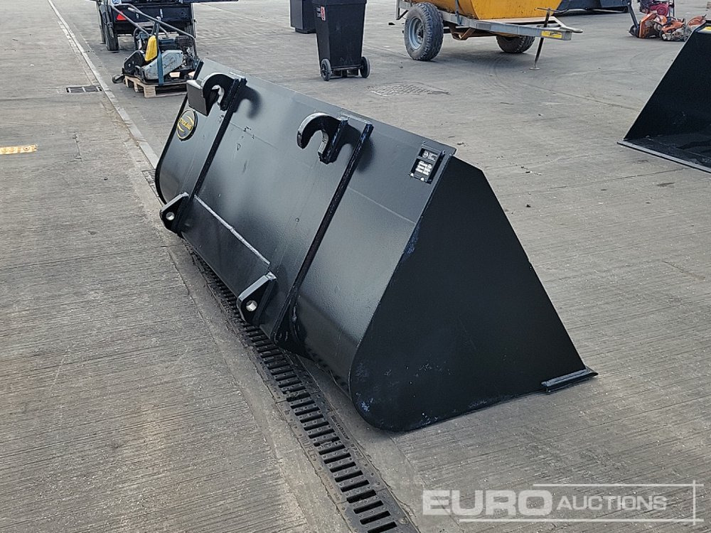 Unused Strickland 90" Loading Bucket to suit JCB Telehandler - Agricultural machinery: picture 5 Unused Strickland 90" Loading Bucket to suit JCB Telehandler - Agricultural machinery: picture 5