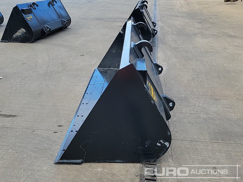 Unused Strickland 90" Loading Bucket to suit JCB Telehandler - Agricultural machinery: picture 2 Unused Strickland 90" Loading Bucket to suit JCB Telehandler - Agricultural machinery: picture 2