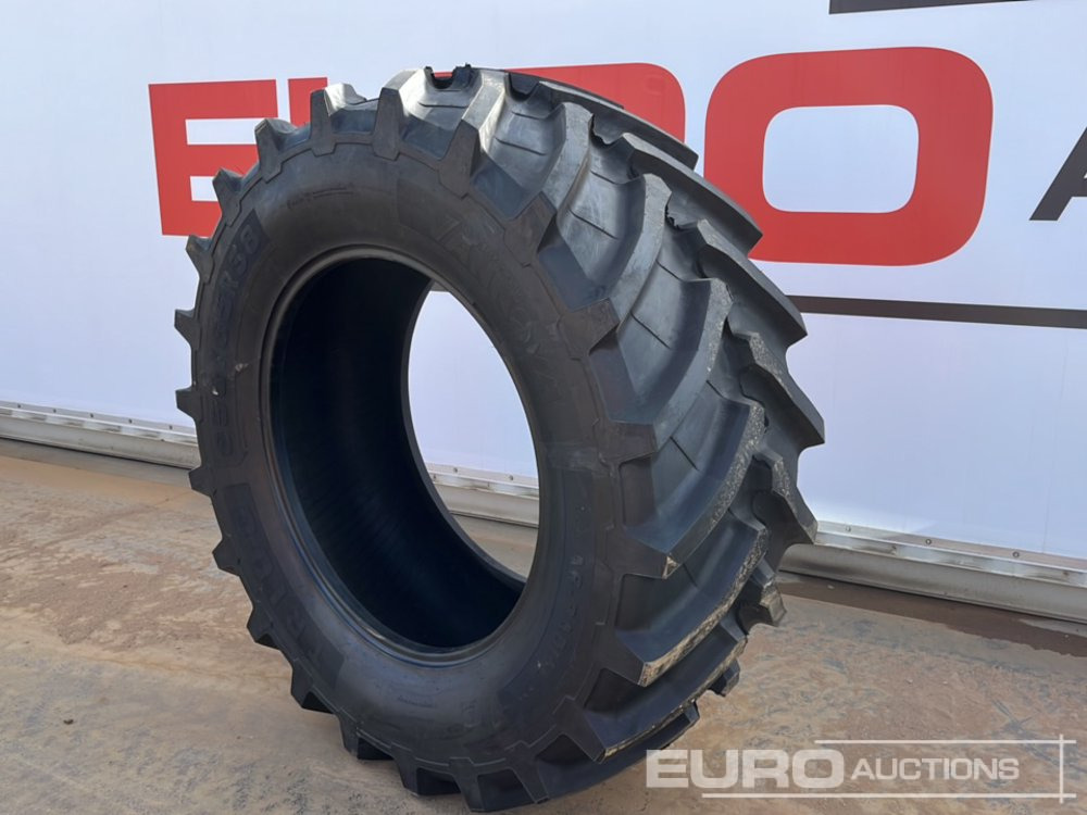 Unused Vannova 650/65R38-163 R1W Tyre (2 of) - Agricultural machinery: picture 1 Unused Vannova 650/65R38-163 R1W Tyre (2 of) - Agricultural machinery: picture 1