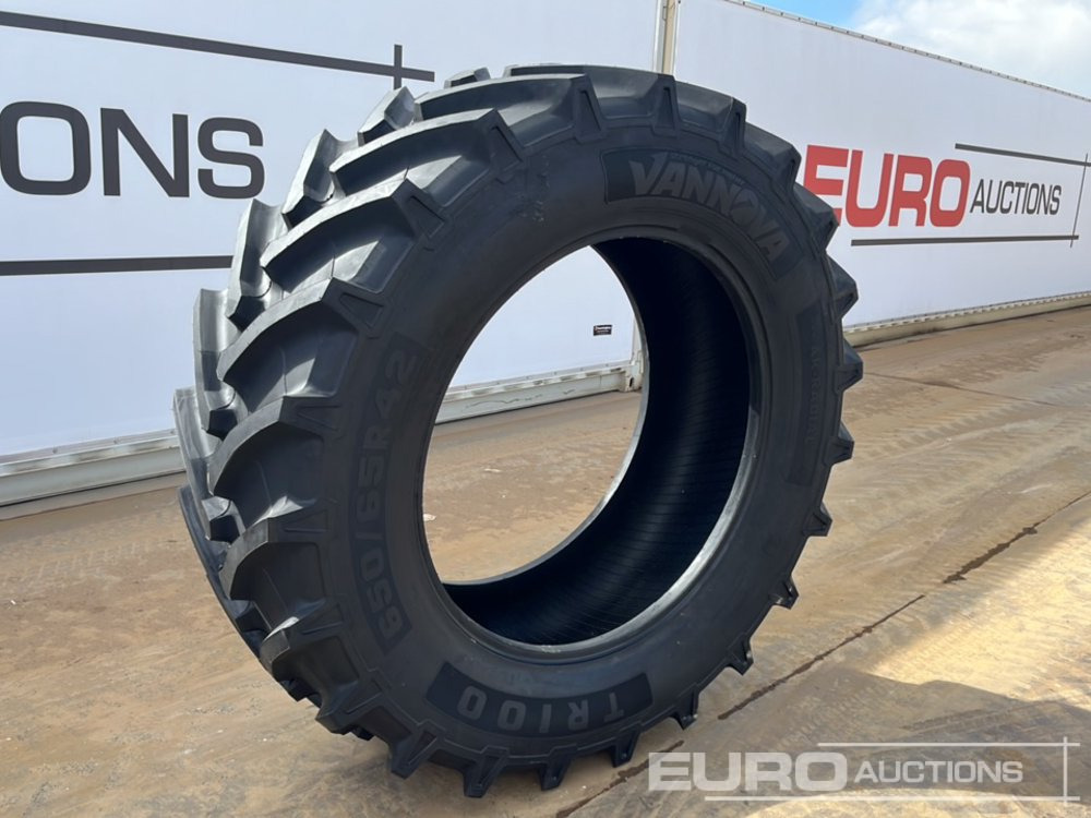 Unused Vannova 650/65R42-170 R1W Tyre (2 of) - Agricultural machinery: picture 3 Unused Vannova 650/65R42-170 R1W Tyre (2 of) - Agricultural machinery: picture 3