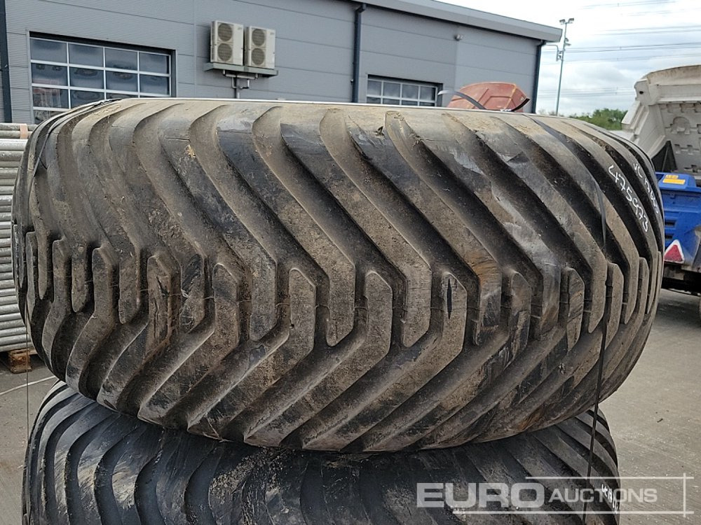 Alliance 650/60-30.5 Tyre & Rim (2 of) - Tire: picture 5 Alliance 650/60-30.5 Tyre & Rim (2 of) - Tire: picture 5