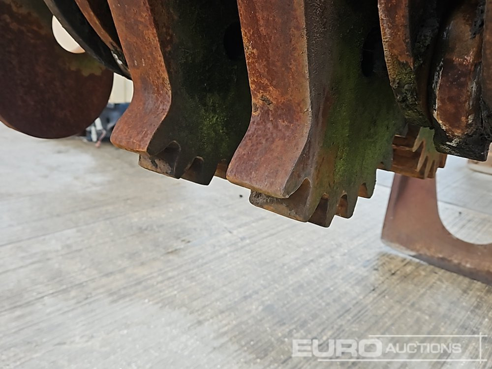 Attachment for Excavator Manual Log Grab to suit Crane: picture 15