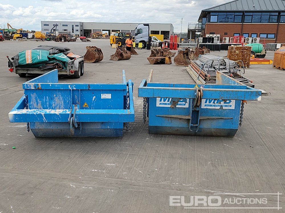 Boat Skip to suit Crane (2 of) - Tipping skip: picture 4 Boat Skip to suit Crane (2 of) - Tipping skip: picture 4