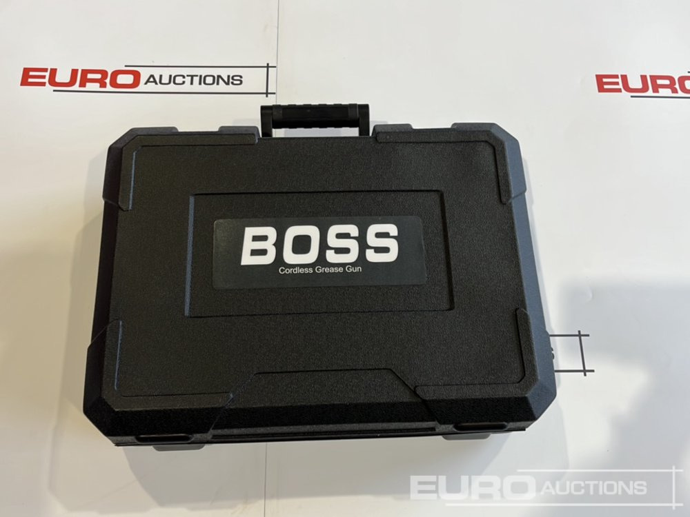 Boss 21 Volt Lithium Battery Cordless Grease Gun, 2 Batteries, Charger, Case, Shoulder Strap, Extension Pieces and Fittings - Construction equipment: picture 1 Boss 21 Volt Lithium Battery Cordless Grease Gun, 2 Batteries, Charger, Case, Shoulder Strap, Extension Pieces and Fittings - Construction equipment: picture 1