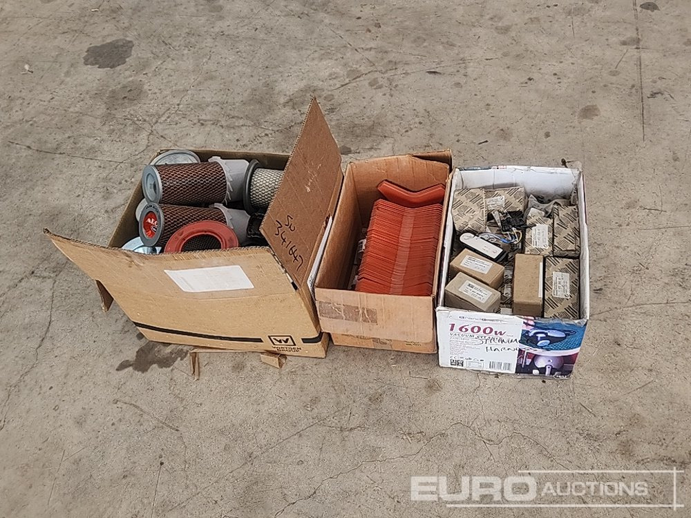 Box of Filters (3 of) - Garage equipment: picture 4 Box of Filters (3 of) - Garage equipment: picture 4
