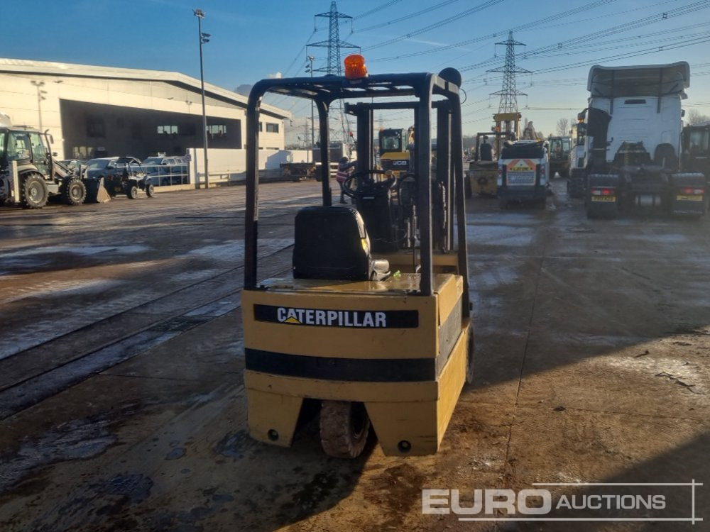 CAT F35 - Forklift: picture 4 CAT F35 - Forklift: picture 4