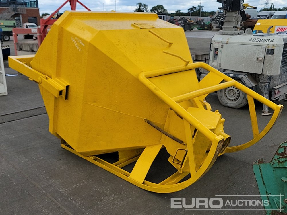 Conquip Concrete Pouring Skip to suit Crane - Tipping skip: picture 3 Conquip Concrete Pouring Skip to suit Crane - Tipping skip: picture 3