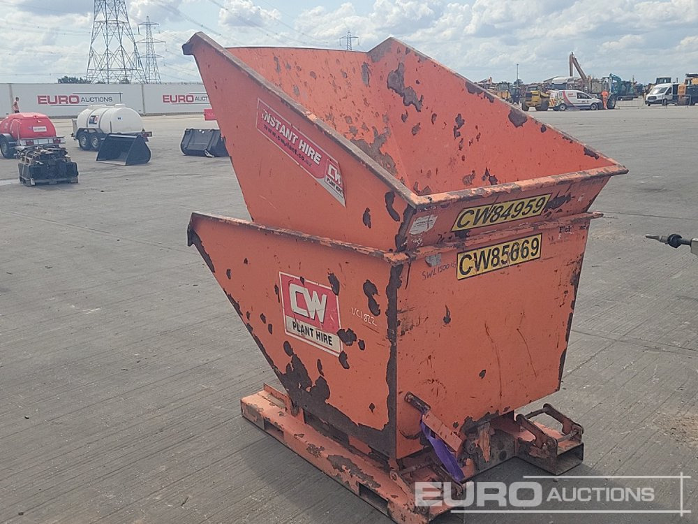 Conquip Tipping Skip to suit Forklift (2 of) - Tipping skip: picture 3 Conquip Tipping Skip to suit Forklift (2 of) - Tipping skip: picture 3