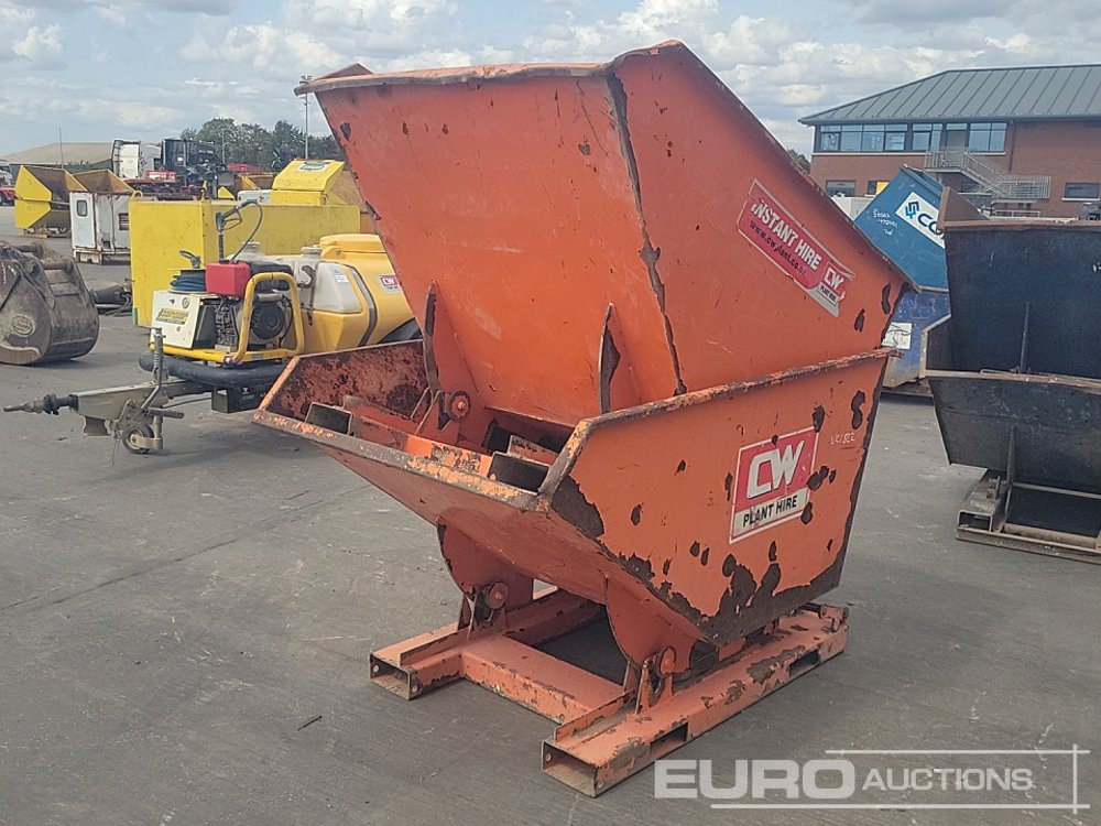 Conquip Tipping Skip to suit Forklift (2 of) - Tipping skip: picture 1 Conquip Tipping Skip to suit Forklift (2 of) - Tipping skip: picture 1