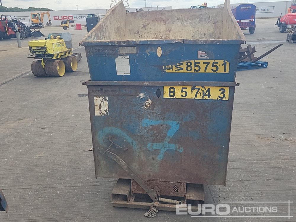 Conquip Tipping Skip to suit Forklift (2 of) - Tipping skip: picture 4 Conquip Tipping Skip to suit Forklift (2 of) - Tipping skip: picture 4