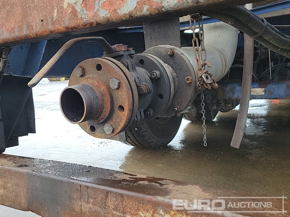 Tanker semi-trailer Crane Freuhauf Tri Axle Tanker Trailer: picture 16