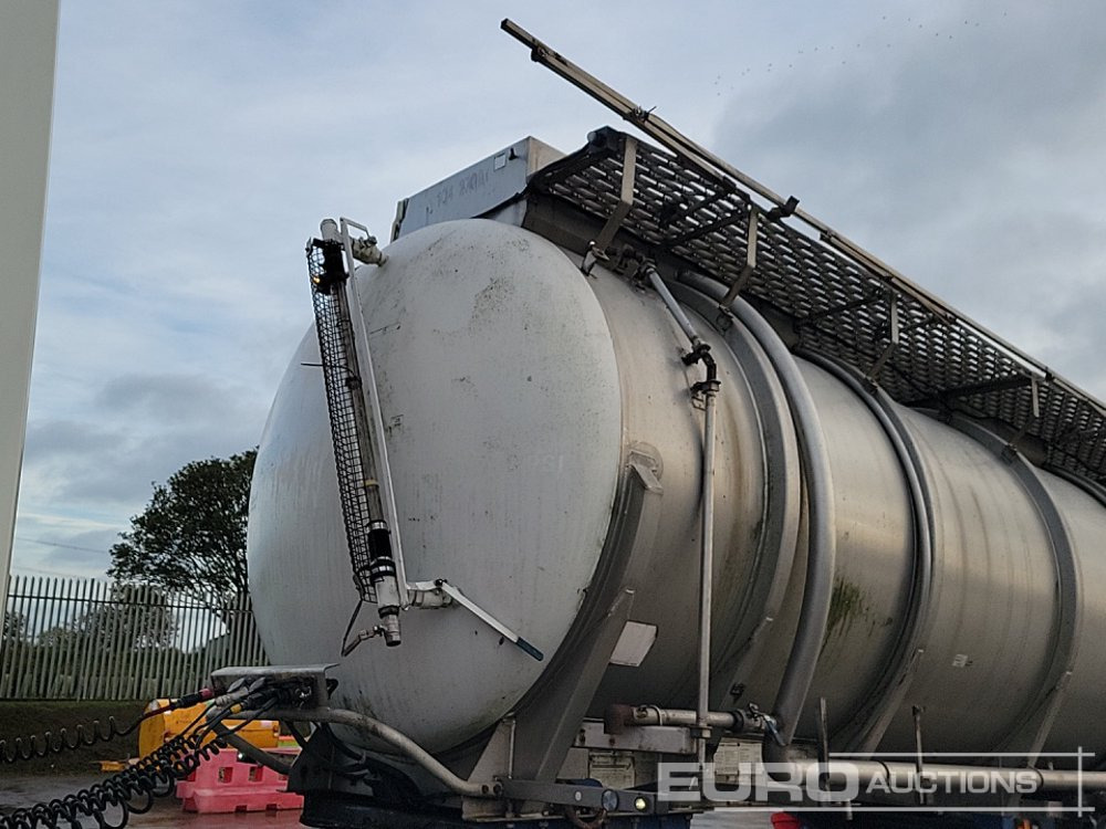 Tanker semi-trailer Crane Freuhauf Tri Axle Tanker Trailer: picture 39