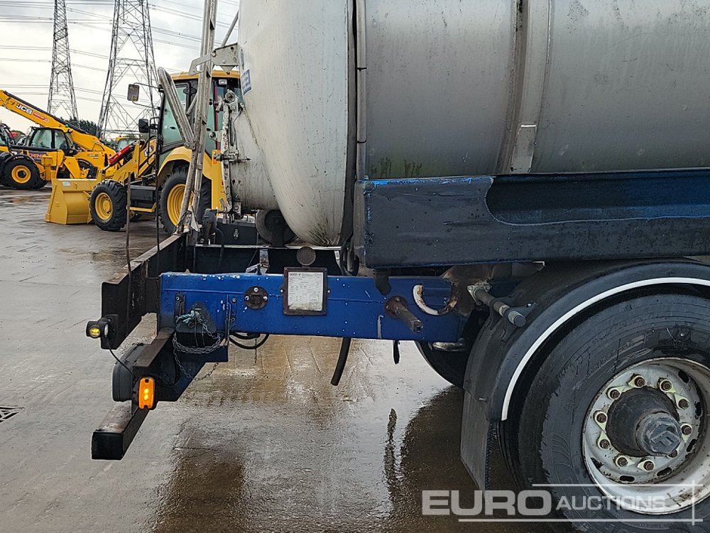 Tanker semi-trailer Crane Freuhauf Tri Axle Tanker Trailer: picture 19