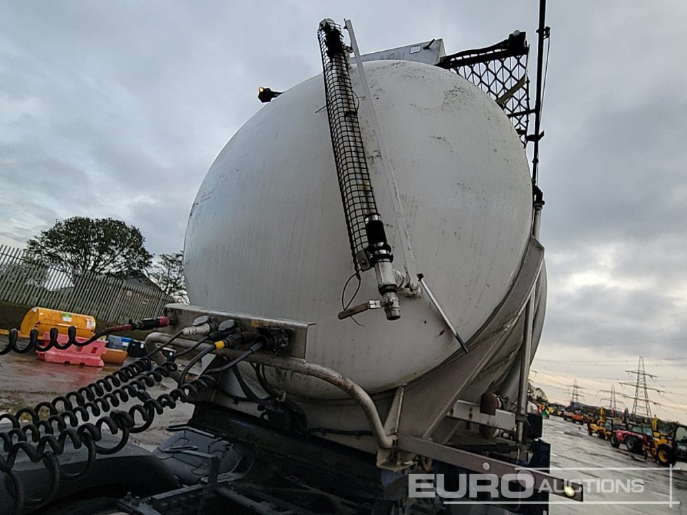 Tanker semi-trailer Crane Freuhauf Tri Axle Tanker Trailer: picture 8