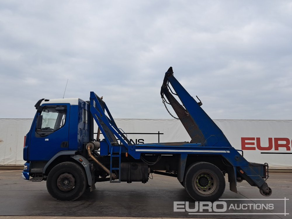 DAF LF - Skip loader truck: picture 2 DAF LF - Skip loader truck: picture 2