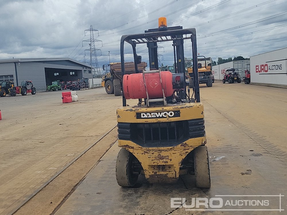 Daewoo G30S-2 - Forklift: picture 4 Daewoo G30S-2 - Forklift: picture 4