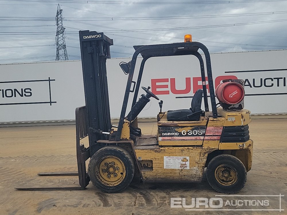 Daewoo G30S-2 - Forklift: picture 2 Daewoo G30S-2 - Forklift: picture 2